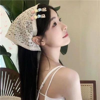 双眼凝视